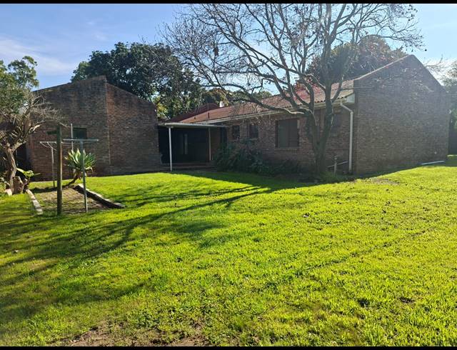 4 BEDROOM HOUSE FOR SALE IN BOSKLOOF